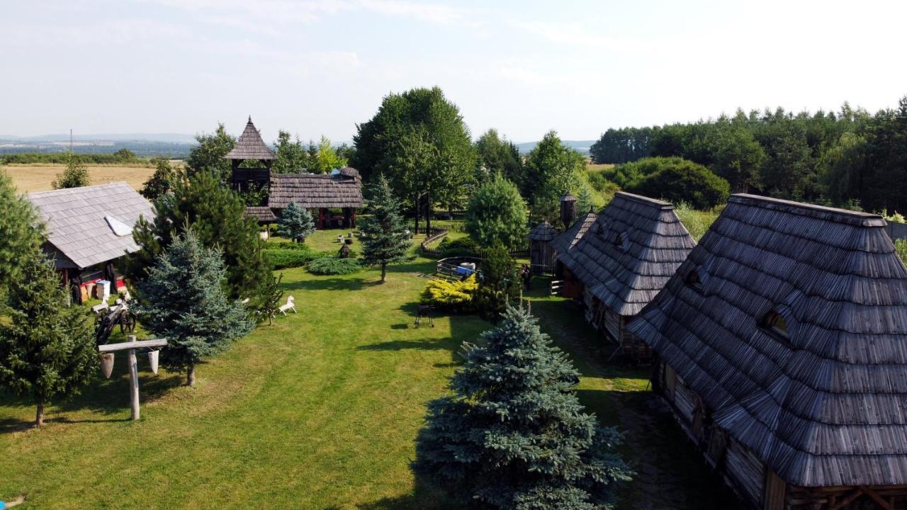 Hotel Grod Pedzikow Chęciny Exterior foto